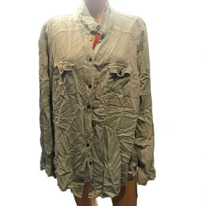 Torrid Buttons Up Shirt Women Plus size 2/2X Pockets